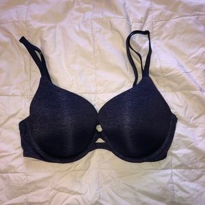 Victoria Secret bombshell bra 34C